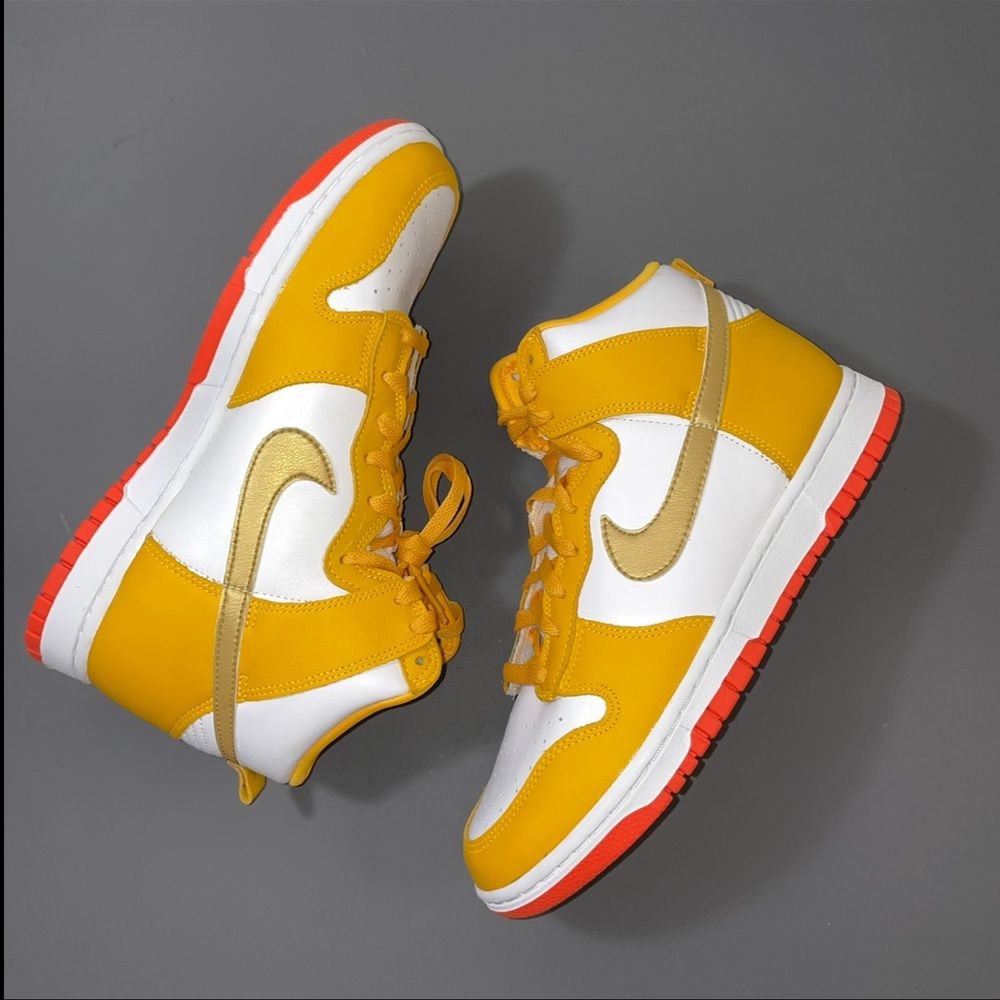 Nike Dunk High Orange University Gold